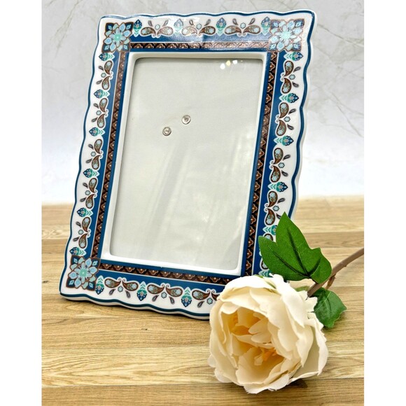 Andrea by Sadek 4x6 Porcelain Picture Frame Blue Flower Paisley Design Japan - Picture 1 of 9